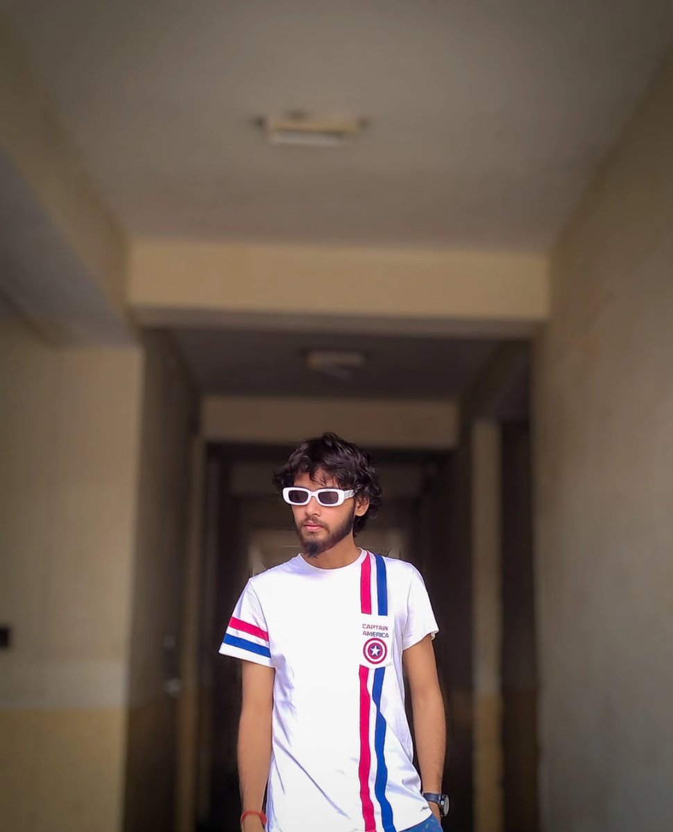 ShuklaArt's tweet photo. Sorry ! ye trend 😁... Bss jyada nhi lekin

.#modelphotography #model #rishabhshuklaArt #RishabhShuklaVlogs  #photography #modeling  #modelshoot #modellife #photooftheday #modelling #fashionmodel #captainamerica #fashionphotography #modelphotoshoot  #modelagency #dressing https://t.co/Gp1YN57yhe