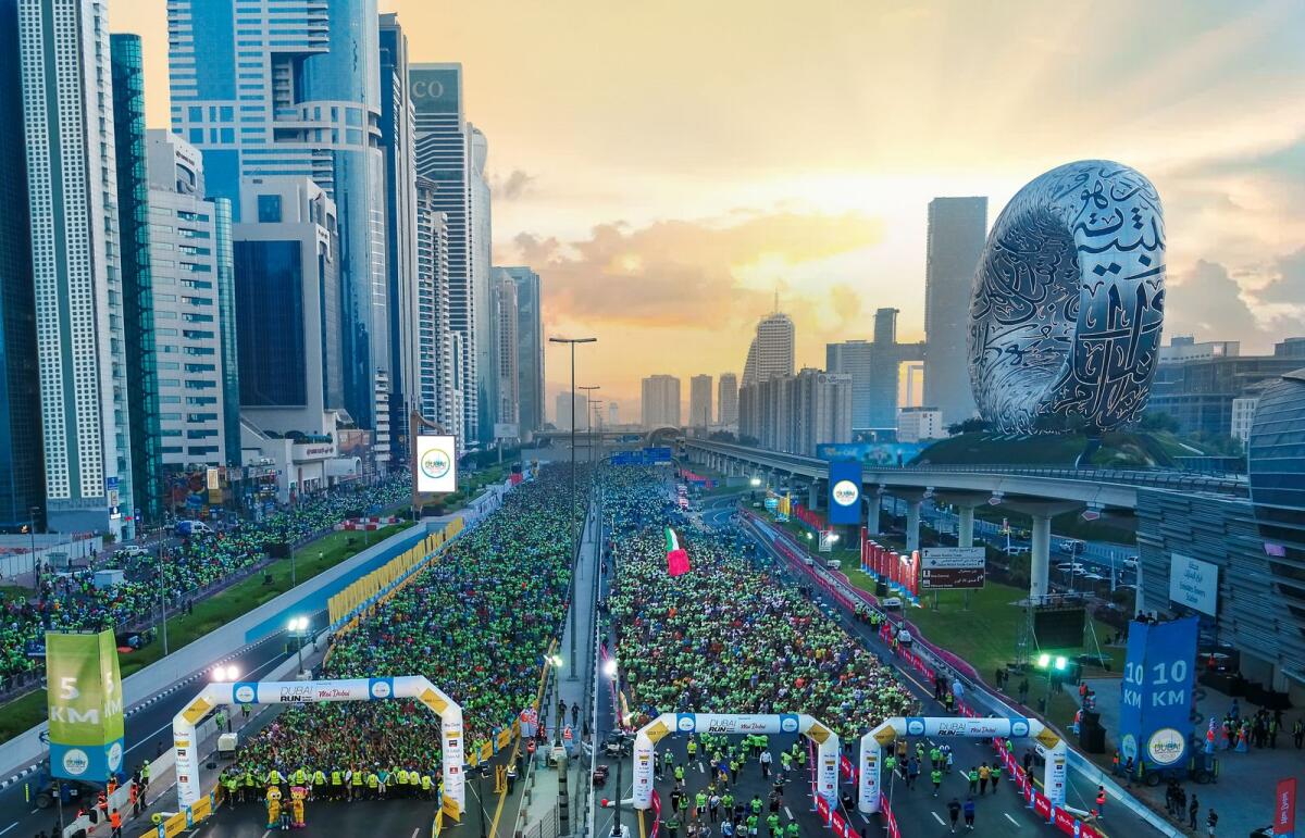 🏃‍♂️🇦🇪 Dubai Run 2023

- The world's largest fun run is set to take over Sheikh Zayed Road on 26 November.

- The event is expected to attract a record 200,000 participants.

#UAE #dubai #visitdubai #DFC #DubaiFitnessChallenge
#DubaiRun2023 #AbuDhabi

👇
