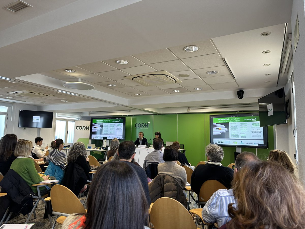 Lleno hoy en <a href="/COFMadrid/">COF Madrid</a> en la jornada organizada por <a href="/lasemi/">Daniela Seminario</a> #formulachef Un formato innovador para aprender …