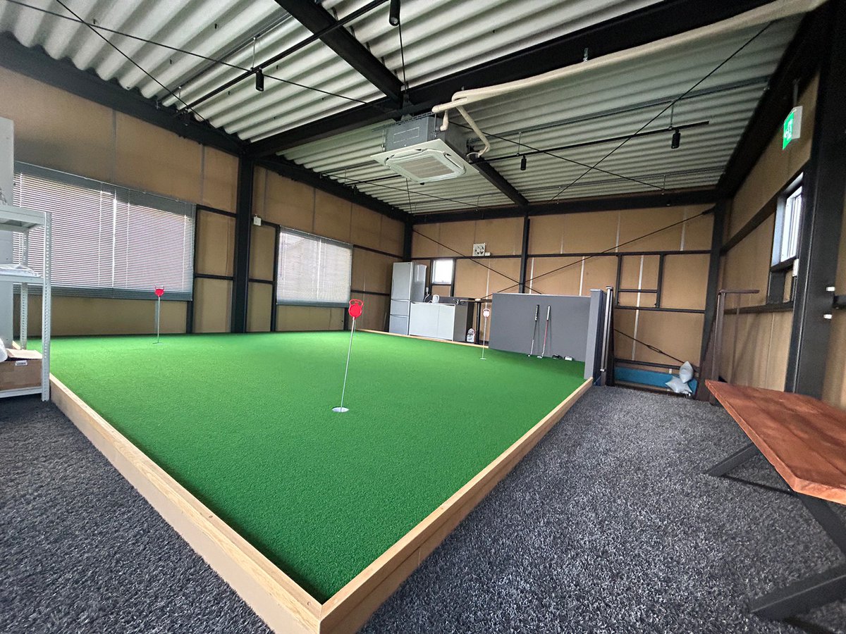 golf_gpro's tweet photo. 【店舗紹介】大阪府豊中市 PAGE ONE様
X-Swingをご導入頂いております!⛳
X-Swing2打席、うち1打席は左打席対応。
全打席モーションリプレー2カメラ設置。
2階にパター練習場とクラブ工房があります!!✨
#ゴルフ #インドアゴルフ #ゴルフシュミレーター #xswing #gpro #スカイトラック https://t.co/l8aWDyh5QA
