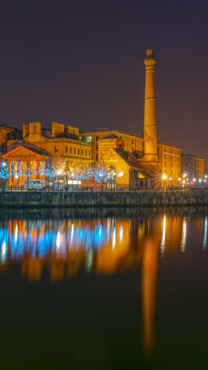 LiverpoolVista's tweet photo. Royal Albert Dock, #Liverpool viewed from Canning Dock. https://t.co/lNVyxccb1u