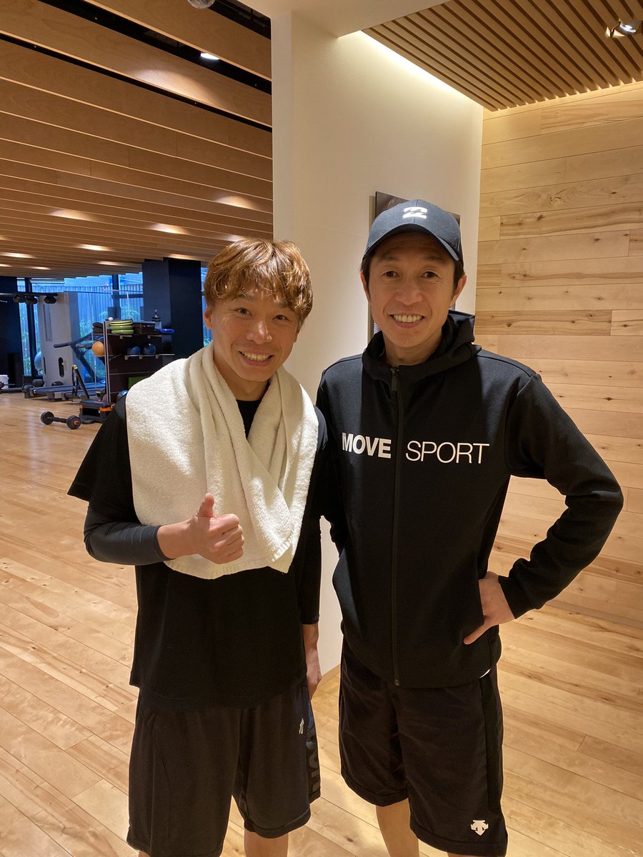 0723Kenchan's tweet photo. 久々の再会です‼︎
ジムで復帰に向けリハビリ頑張ってる豊さんに遭遇しました‼︎
久々の姿を皆さんに(^^)
豊さんから了解は取ってます笑 https://t.co/2afvDSMEyI