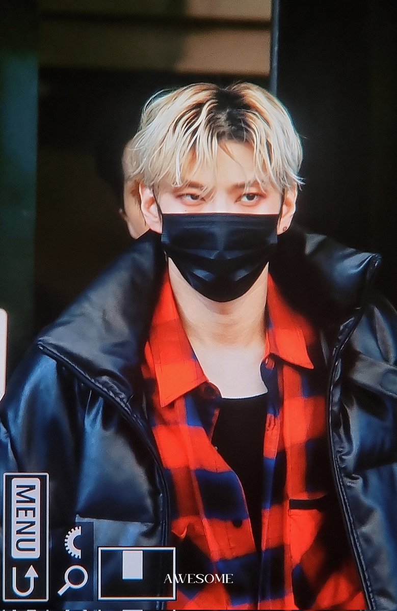 AWESOME_1990's tweet image. 택운이 본방도 힘내주쟈🫰

@JUNGTW_LEO ❤️ #택운
#빅스 #VIXX #정택운 #LEO
#CONTINUUM #Amnesia