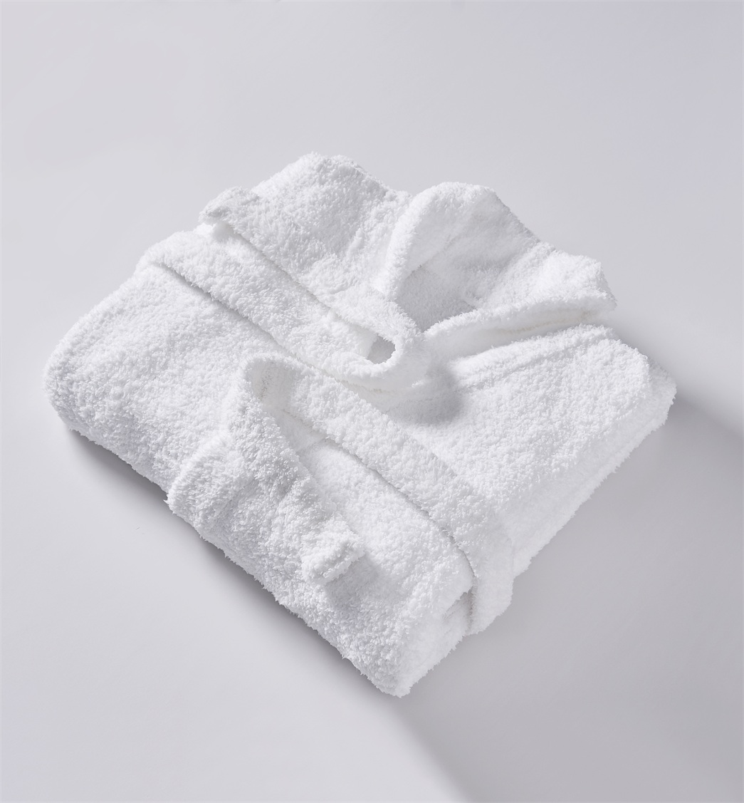SidefuTextile's tweet photo. Our Terry Towel Bathrobe is the epitome of comfort and luxury. Its premium terry cotton material, exceptional absorbency, timeless design, and durability make it the perfect choice for your hotel
https://t.co/DA7stvx32S
#terrybathrobe #whiterobe #hotelrobe #whitetowellingbathrobe https://t.co/DafspUr7tk