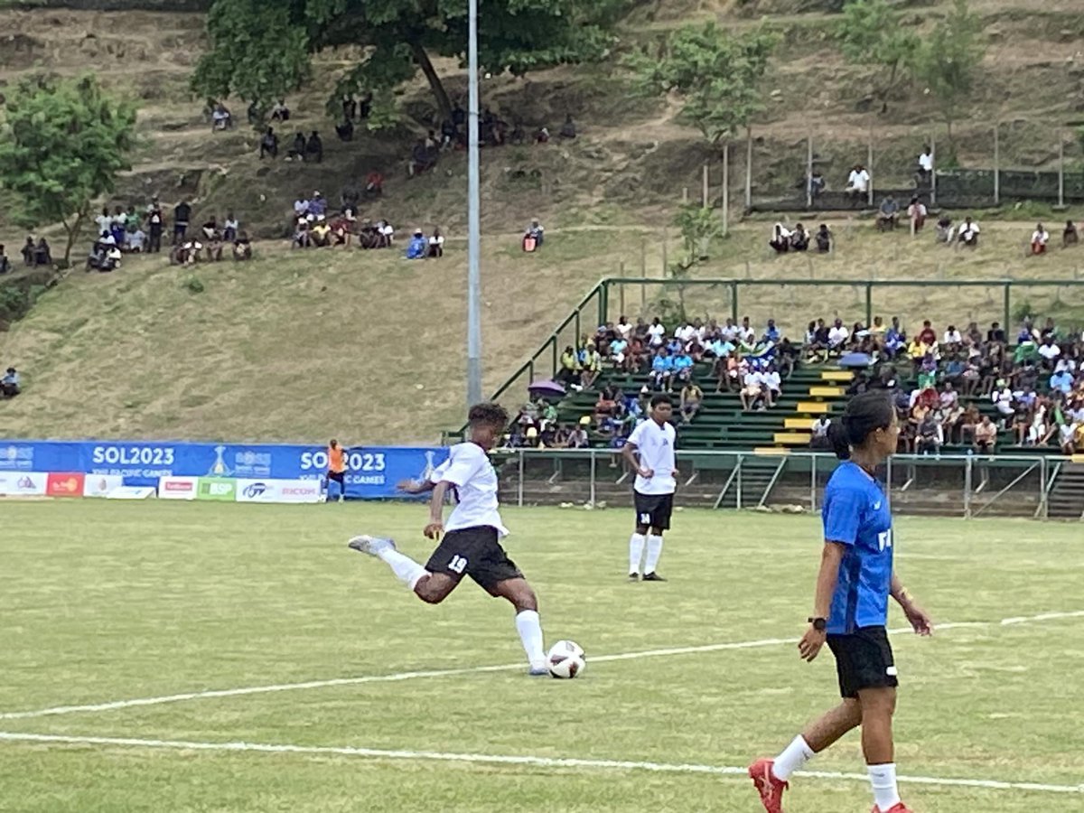 Fiji 'Kula' Womens Soccer team  secured a semi finals spot in football after beating hosts Solomon Islands 
4-1.
#TeamFiji #InspireFiji #sol2023pacificgames
#LegendFM_Drive_WithMere
98.4/98.6/98.8/99fm