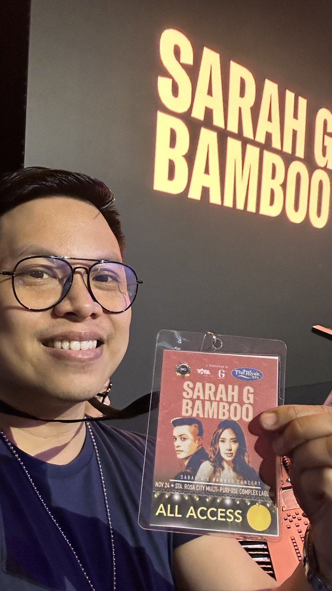 brenan_e's tweet image. Office for today. #SarahGxBamboo #Laguna #backupsinger