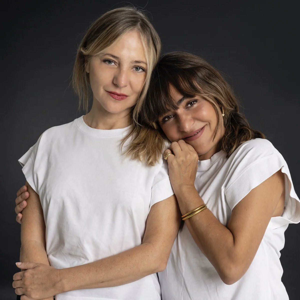 Pilar Castro y Candela Peña esta noche en el teatro en CONTRACCIONES. (Abrimos la taquilla a las 18:30).