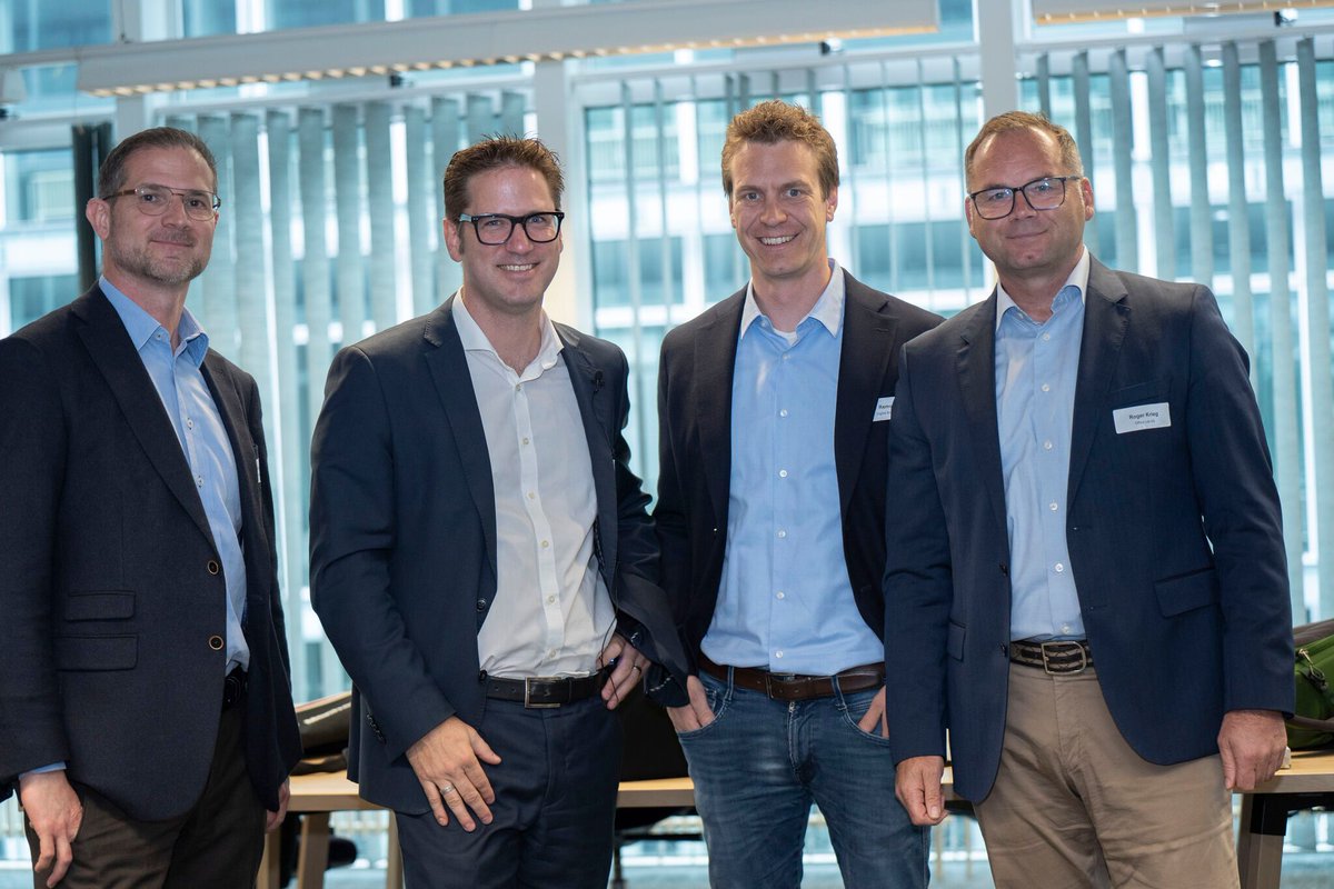 DATA UNIT AG tweet media