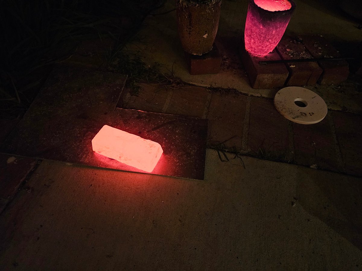 cathode_g's tweet photo. Another 4 kg of copper recovered and added to my ingot collection! https://t.co/Ra8REK6clO