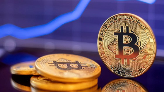 ParadiseD879's tweet photo. Bitcoin shows bullish formation

Bitcoin (BTC), the flagship cryptocurrency, is showcasing a bullish formation on the charts, navigating within an ascending channel that has been intact for several weeks. As BTC approaches a crucial local resistance, the market is attentively watching to see if this upward trajectory can be sustained.

The local resistance at the upper boundary of the channel has proven to be a tough nut to crack in previous attempts. A break above this line could signal a continuation of the bull run, potentially leading to a test of higher resistance levels that have not been touched in months. Conversely, failure to break through could see BTC's price retrace to lower support levels within the channel.

Crucially, the 21-day Exponential Moving Average (EMA) has been acting as a dynamic support level for Bitcoin. Its position just below the current price provides a safety net for short-term pullbacks and reassures buyers that the trend remains in their favor.

Analyzing the volume profiles alongside the price action, there is a noticeable pattern. During upward movements within the channel, buying volumes have been robust, suggesting genuine interest and commitment from buyers.

#Bitcoin #CryptoNews