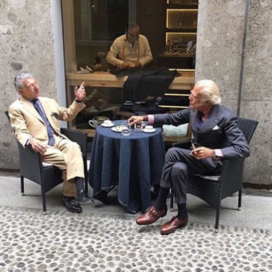 cigarettesummer's tweet photo. me and that one mutual in 50 years https://t.co/vjZdlKsNZD