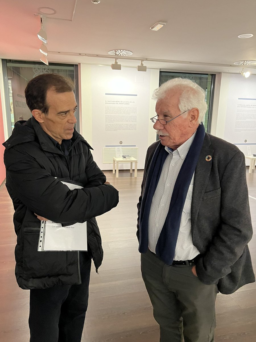 joanmorabosch's tweet image. @IcariaEditorial @doriallibres @Capgros @tvmataro @joanvilallanars #BMBC @durosa4pessetes i gràcies a una per una a totes les persones que ens van acompanyar a la @FundacioIluro ! “La fi de l’abundància” Barcelona Maresme Business Club. Llegiu el llibre d’en Joan, ho recomano.