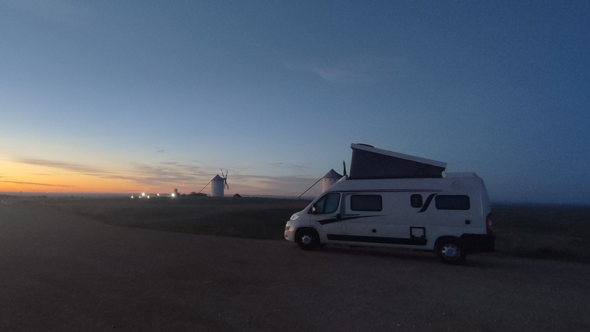 WorldWildCamper's tweet photo. Ruta del Vino de la Mancha en furgoneta camper https://t.co/JPwN76WQFD https://t.co/fMgUlLEjyJ