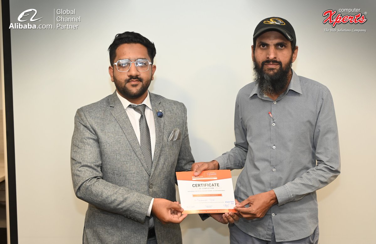 alibabaxperts's tweet photo. Some glimpse of Alibaba training Session on 22th November, 2023 (Wednesday) at QUICK OFFICE 304, UPPER MALL SCHEME, LAHORE. Attendees of Batch #04 receiving certificates for our FREE Alibaba Training Session.
#Batch04 #Lahore #Alibabaofficesialkot #Islamabad #BlessedFriday https://t.co/uH3zZoXGtE