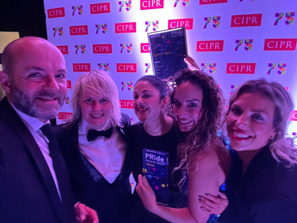 jaynee_30's tweet photo. 🌟 We won🌟
What a brilliant night, &amp; to come away with a gold award for “Best Channel Delivery” was fantastic! 

So proud of the team for their incredible work 🙌 
I will be smiling for a long time after that!
#PRideCYM @atoadesign @Becliddle @ScottS_Linc @CIPR_Cymru https://t.co/nJopU0nkl4