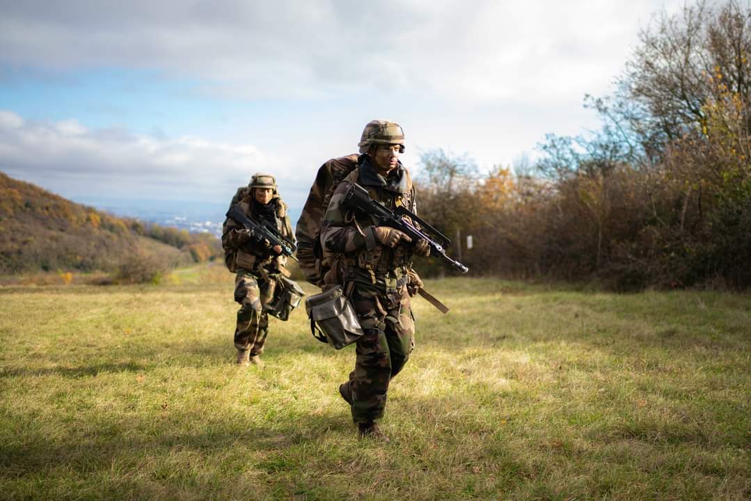 RegimentMedical's tweet image. "Rallye formation Générale Élémentaire"

Après plus de 7 semaines de formation les stagiaires ayant validés la FGE feront partie, à leur tour, des premiers gradés de la chaine de commandement du régiment médical.

#armeedeterre #COMLOG #RMED #defensesudest 
#NosJeunesOps