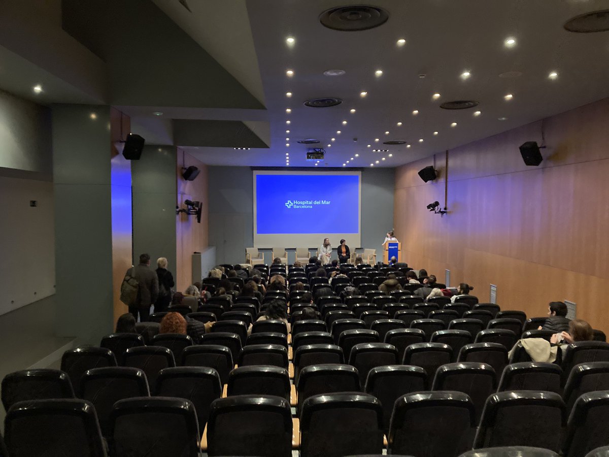 hospitaldelmar's tweet photo. Comença la 15a Jornada d'actualització de la patologia del #sòlpelvià a l’@hospitaldelmar 

@MartaPascual_MD i @Pgarcimartin obren la jornada parlant del treball multidisciplinari en aquest camp i de la necessitat de visibilitzar aquesta patologia

#ginecologia #urologia https://t.co/aPI7VDPVhw