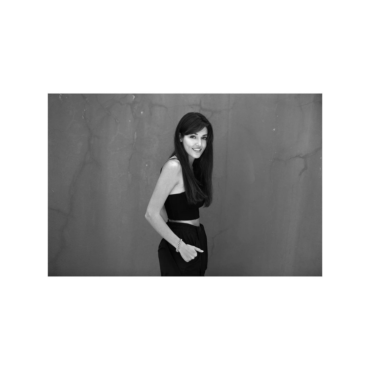 _handemiiiyy's tweet photo. Bugün gece doğmuş,dünya doğmuş,ay parçası doğmuş..Bugün seni tanıdığım yaşında,senin yeni yaşını kutluyoruz...Sen demek büyümek demek bende..Hep seninleyim hep..Dilerim bi gün sana sımsıkı sarılabilirimdee..Dünyanın en bebik insanı,en en en güzel insanı seni çok seviyorum🤍🦋✨️ https://t.co/IUx8VQPmFO