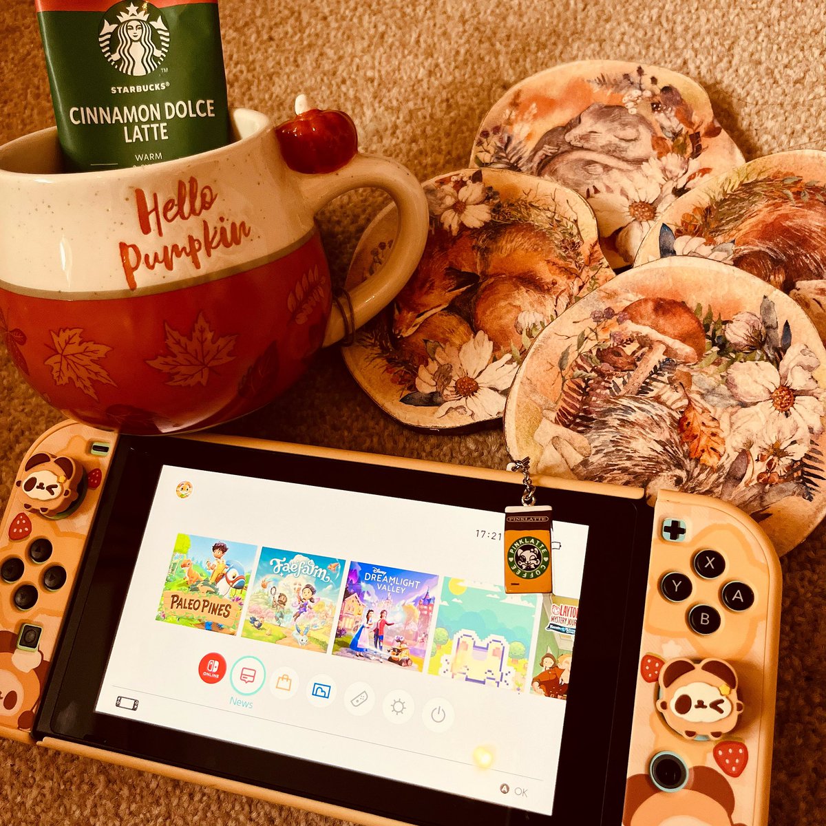 I’m so happy it’s Friday 🥹

We’ve made it through another week guys! It’s not long till we can get all cosy in bed with a festive hot drink and catch up on our ever growing gaming backlogs ☕️🎮🙈

What’s your current go to game? 
#cosygaming #indiegames