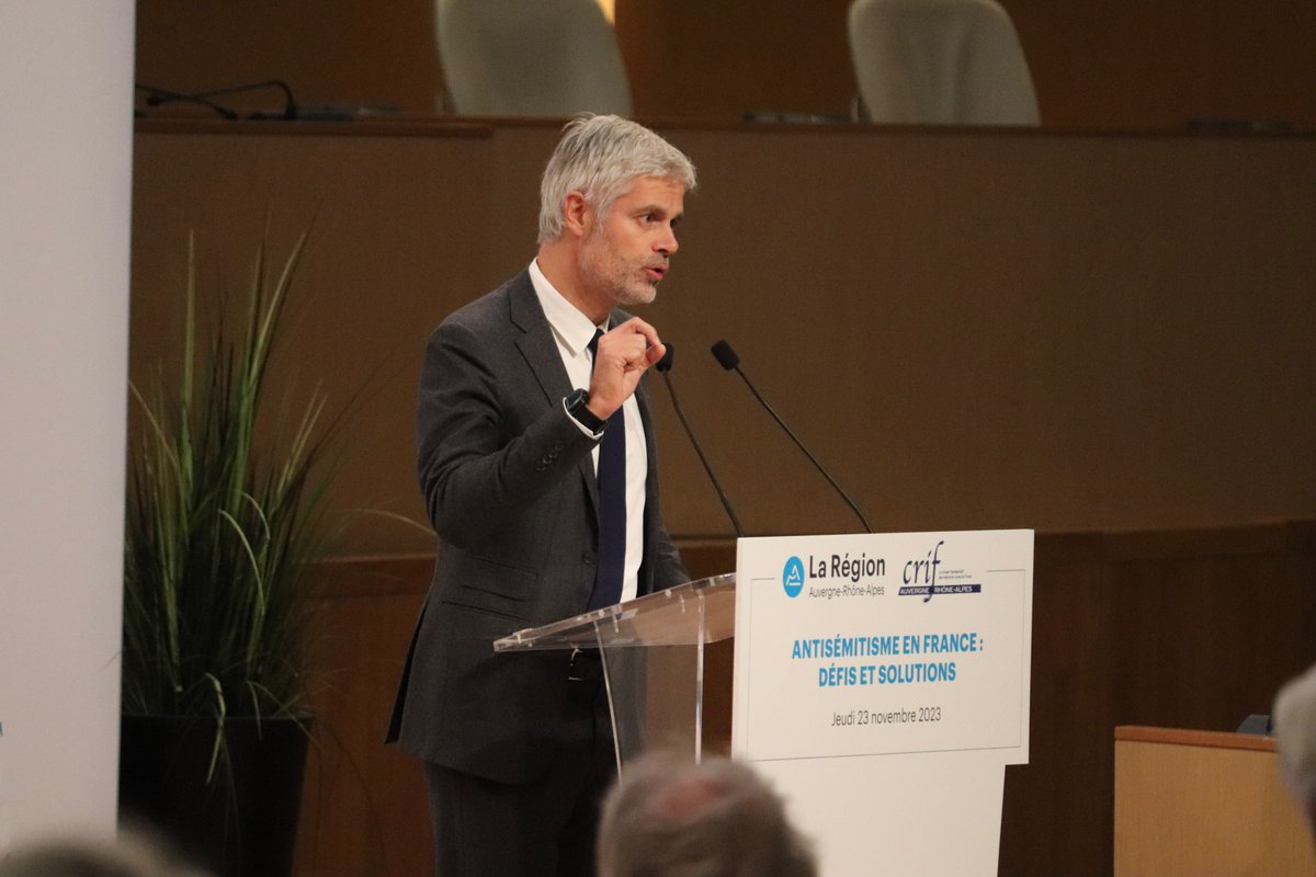 Laurent Wauquiez tweet media