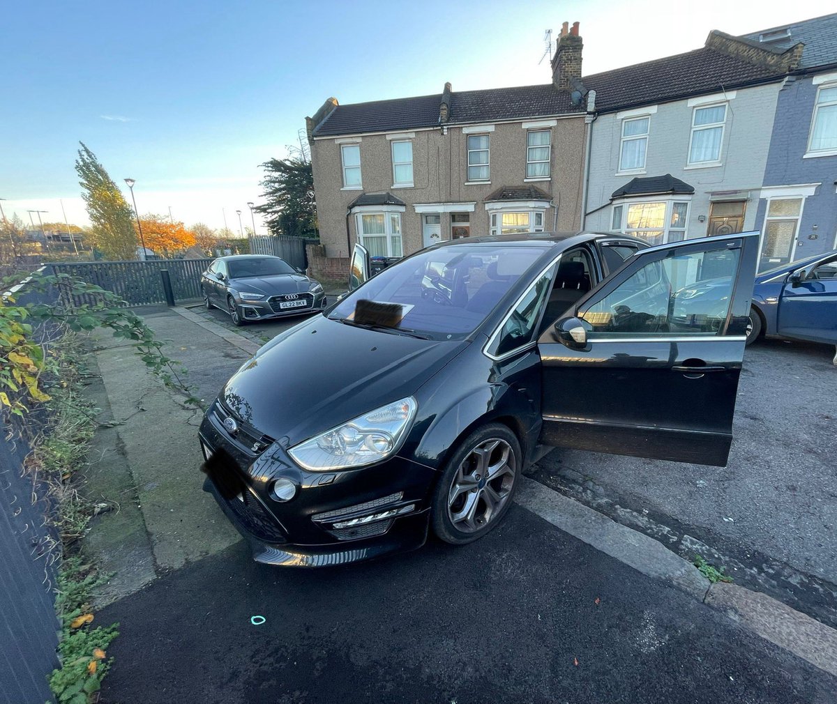 NA STT have recovered another stolen vehicle being a Ford Galaxy this week on Operation Poethlyn. Vehicle worth over £30k found, seized and recovered! #OpPoethlyn @MPSEnfield