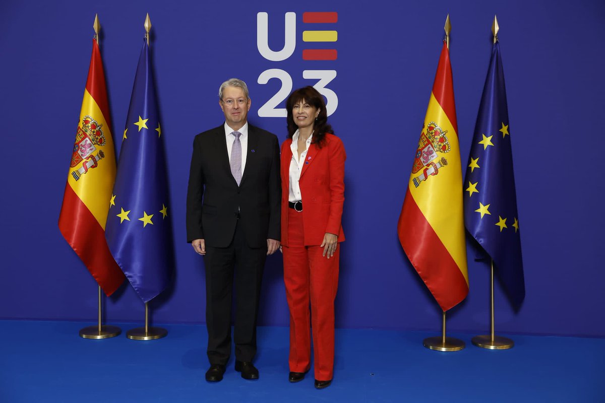 El Embajador <a href="/BieverChristia1/">Christian Biever</a> asiste en Pamplona en el marco de la Presidencia Española del Consejo de la Unión Europea a la Reunión Informal de Ministras y Ministros de Igualdad sobre la Violencia contra las Mujeres 🇱🇺 🤝🇪🇸