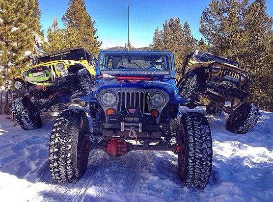 Morning Mafia! Hope everyone had a great Thanksgiving. Now before you dive into the leftovers, lets go hit some trails n' avoid all that #BlackFriday traffic. Get in a good #FridayFlex. Make it a great one! Y'all stay safe. Always be kind. #jeeplife 🤟