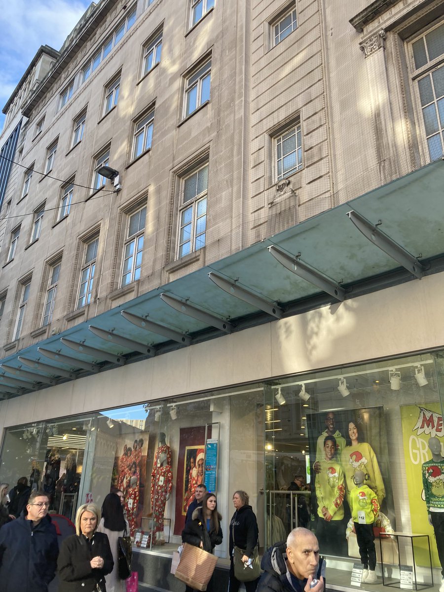 The bird is trapped on the glass awning at the front of the store. So far Merseyside Fire and Rescue Service have been unable to reach it <a href="/LivEchonews/">Liverpool Echo</a>