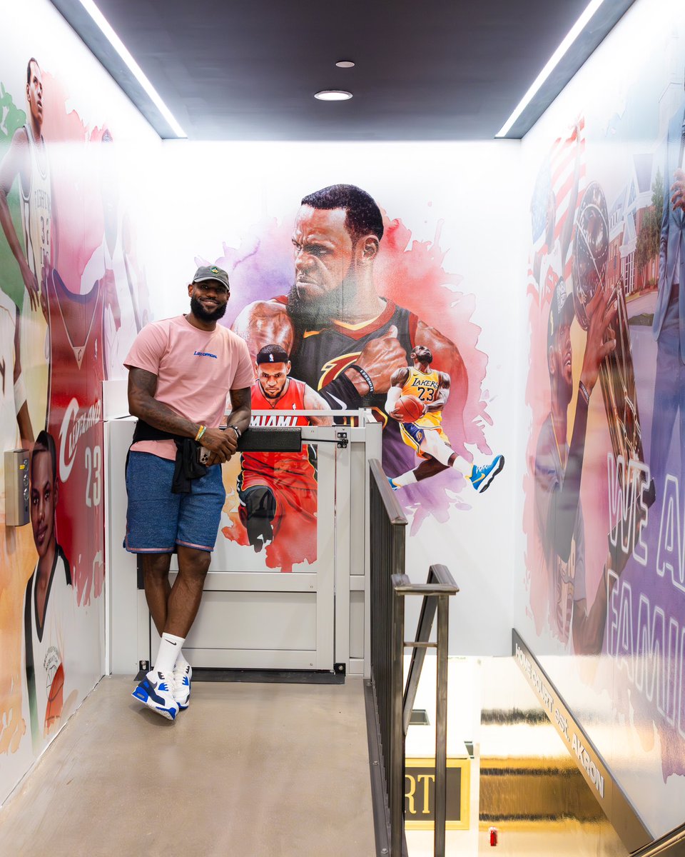 Reproductions of ‘The Kid. The King. The One.’ are exclusively available inside House Three Thirty's Retail Shop. Grab your @KingJames tribute painting on November 25 for the grand opening of LeBron James’ Home Court! 🎉