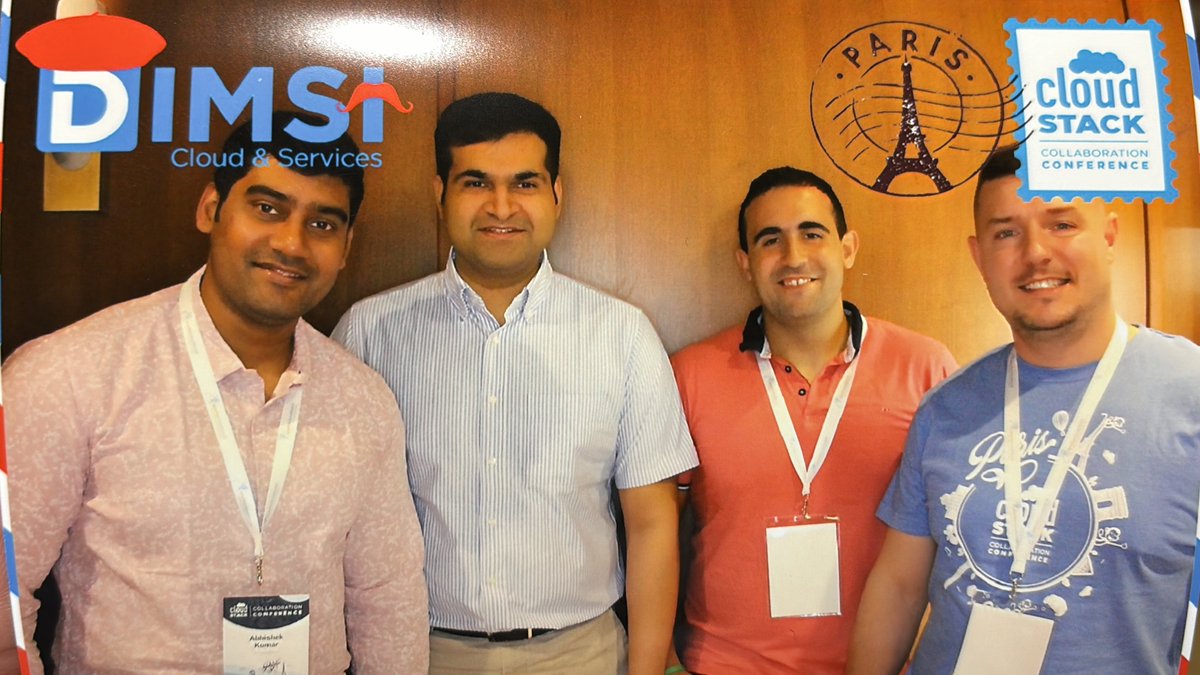 RohitYadavCloud's tweet image. Quick visit at Photobooth #CSCollab2023 with @ShwStppr @nvazquezuy @bsstoyanov