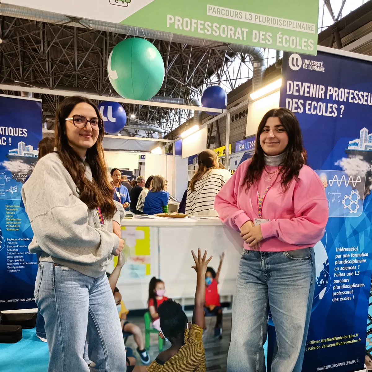 FstNancy's tweet photo. Futurs bacheliers, futurs étudiants, venez poser toutes vos questions aux enseignants et étudiants des nombreux cursus de @fstnancy et @Univ_Lorraine jusqu'à samedi 25/11 de 9h à 17h au salon #Oriaction au Parc des Expos de @Vandoeuvre
#FormationUL #Postbac #Parcoursup https://t.co/fQTbcLelFl