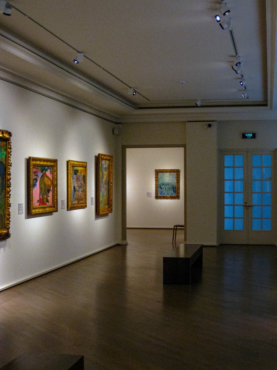 omgamithequeen's tweet image. a morning with lovely friends in an art gallery

canon powershot a1000is
#nobadcameras #ccdsensor #art #canonphotography