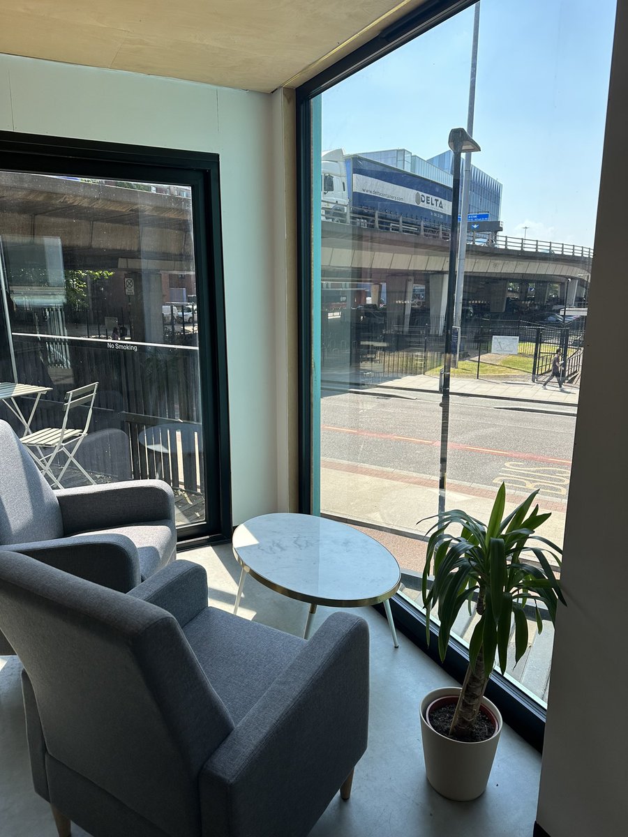 Whether you're spending your weekend with a mate or a date, @asapcoffeeshop in our courtyard is the perfect spot to grab a delicious coffee &amp; cake whilst catching up 🍰☕️
