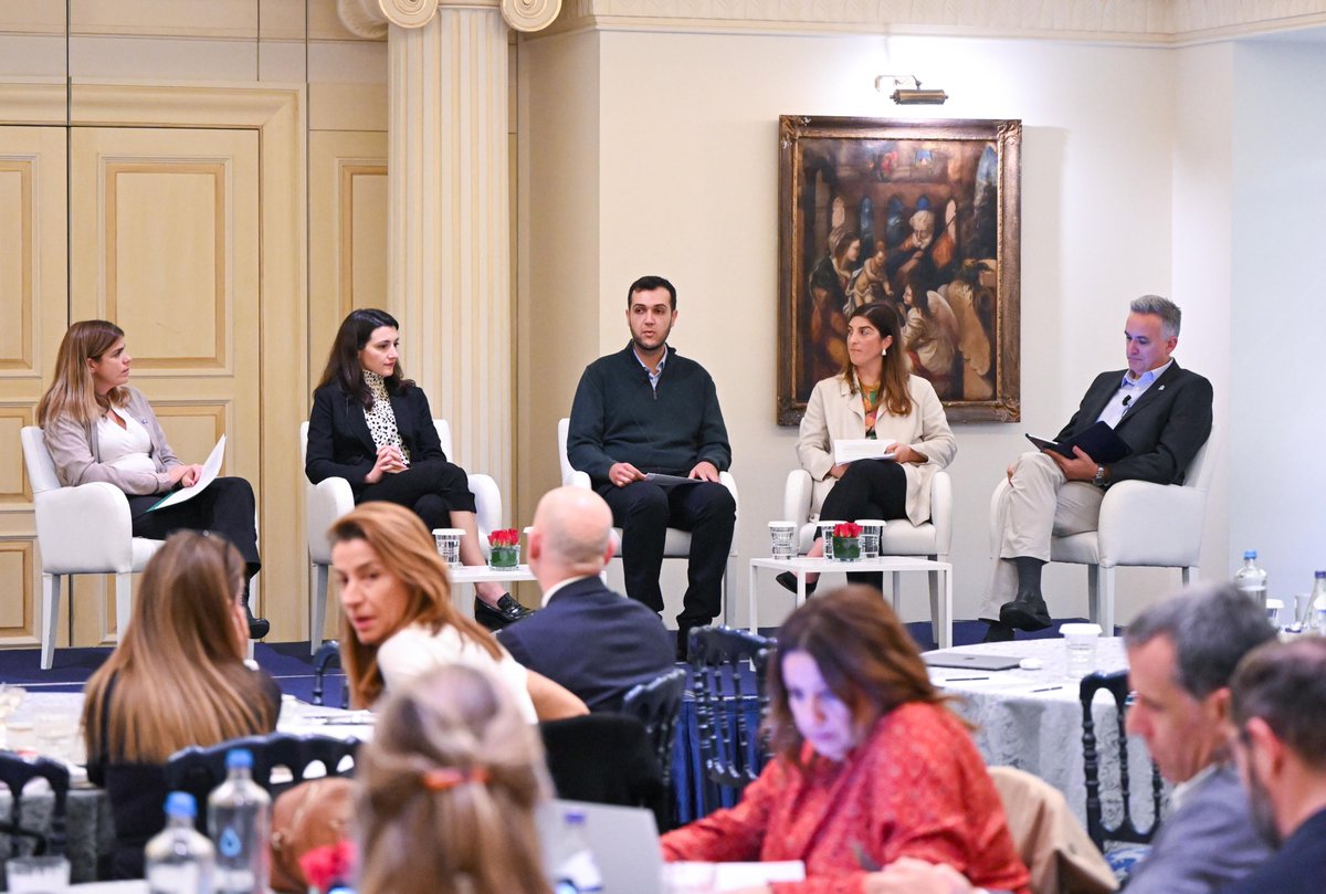 UK in Greece tweet media