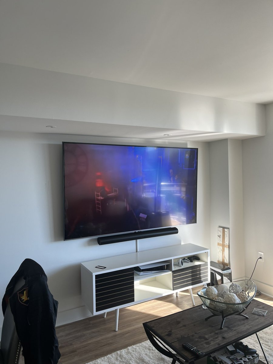 85” Tilt mounting with Sonos sound bar and using exterior wire concealment…. #tvwallmounting #tvwallmount #tvmounting #tvinstallation #nowires #tv #tvmount #installation #hometheater #mounting #tvwallmountinstallation #tvwallmounts #flatscreeninstall #tvbrackets #hiddencables