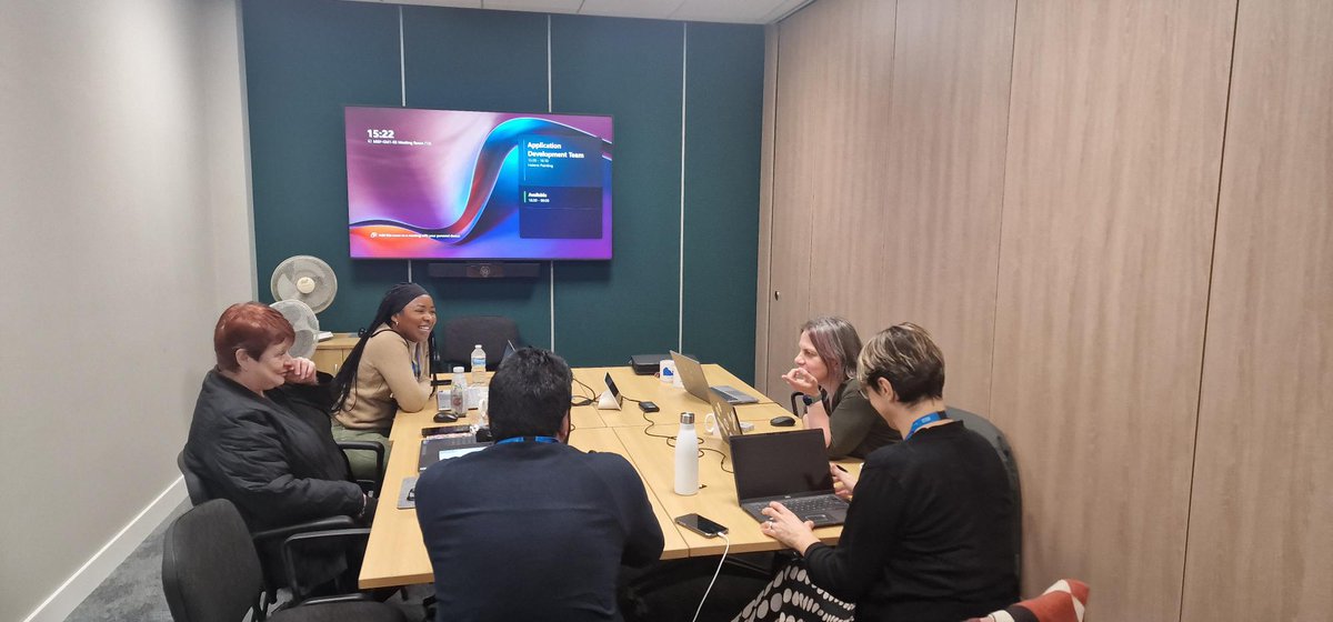 TechForCare's tweet image. Our App Dev team met to discuss our projects, ways of working, project planning. But our highlight was hearing from our guest speaker Rich Corbridge (FBCS), who discussed:
🏥EPR development at Leeds
🛍 Boots Retail App
💷Current work at DWP
💡 Lots of innovative ways of working