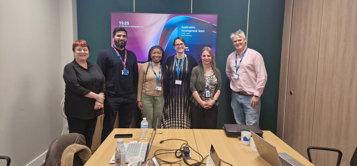 TechForCare's tweet image. Our App Dev team met to discuss our projects, ways of working, project planning. But our highlight was hearing from our guest speaker Rich Corbridge (FBCS), who discussed:
🏥EPR development at Leeds
🛍 Boots Retail App
💷Current work at DWP
💡 Lots of innovative ways of working