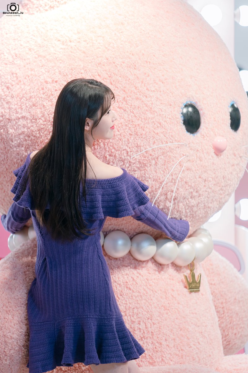 sunbean_iu's tweet photo. 231119 아이유 제이에스티나 팬사인회 포토콜 by Sunbean (4)  

#IU #dlwlrma #아이유 #이지금 #제이에스티나 #포토콜 https://t.co/PAjfKOjWRr