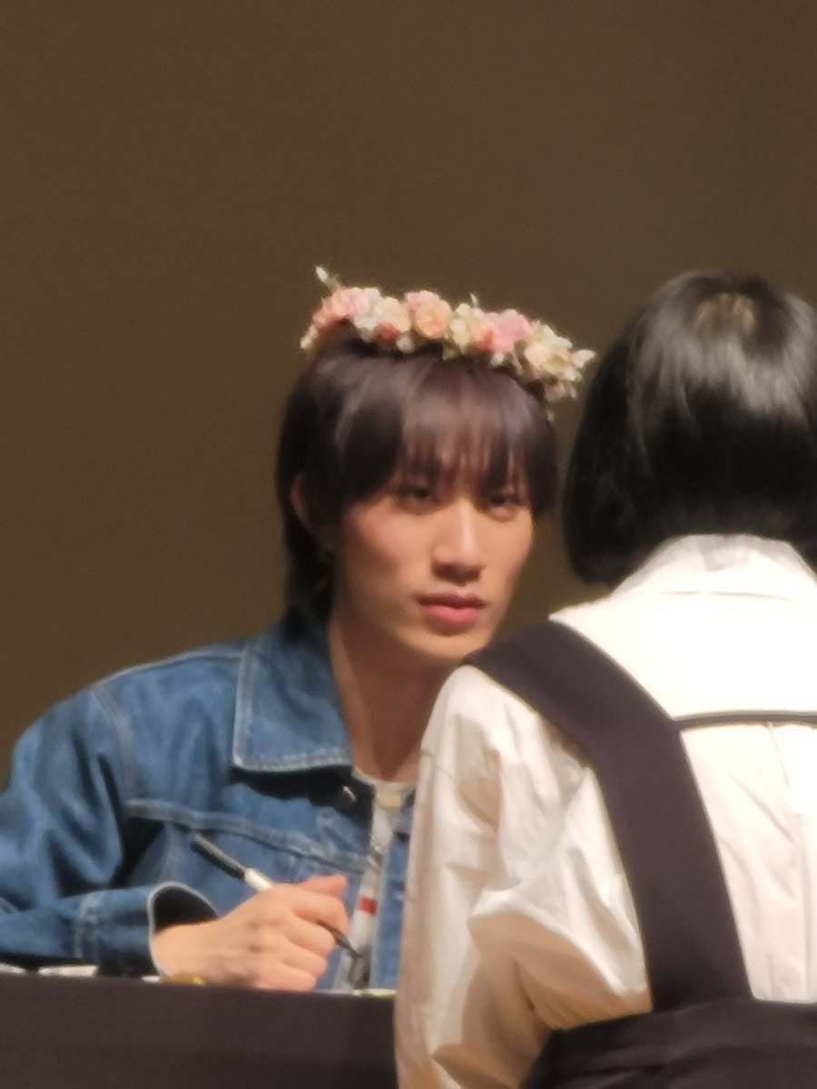 pardotk03's tweet image. 화관쓴 방예담 왤케 예쁜거니..  🩷
#방예담 #BANGYEDAM 
#온리원