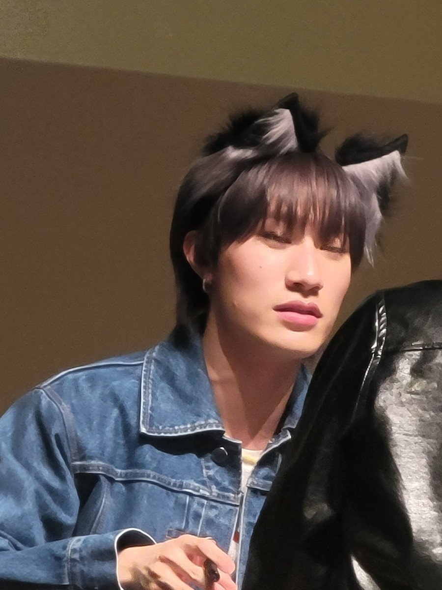 pardotk03's tweet image. 화관쓴 방예담 왤케 예쁜거니..  🩷
#방예담 #BANGYEDAM 
#온리원