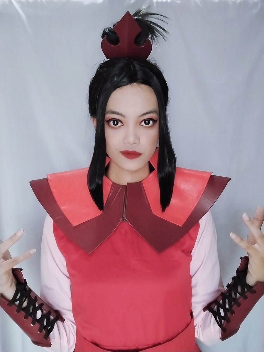 moonchildblade's tweet photo. Because I'm a people person 🤷🏻♀️
#Azula #AzulaATLA #AzulaCosplay #ATLA https://t.co/LJBEHyci9G