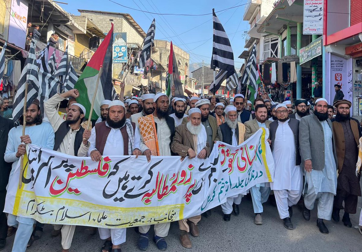 آج کا ہیش ٹیگ
#یوم_یکجہتی_فلسطین
شروع ہوچکا ہے،
تمام ساتھی ٹوئٹر پر تشریف لائیں.