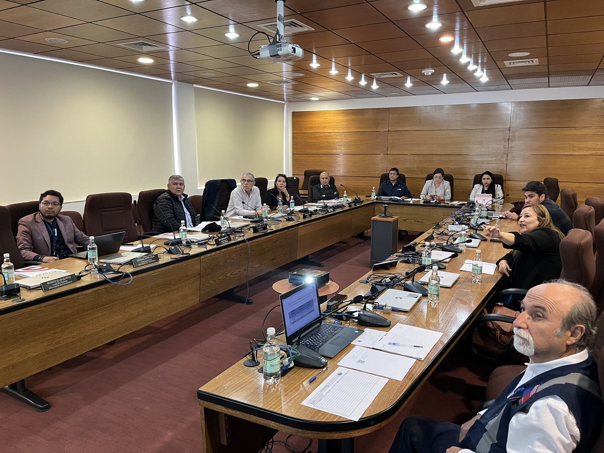 OLAntofagasta's tweet photo. Estamos presentes en la cuarta y última sesión del Consejo Regional de Capacitación, donde se presenta el estado de avance y la planificación del próximo año. https://t.co/SbE6BVhgkz