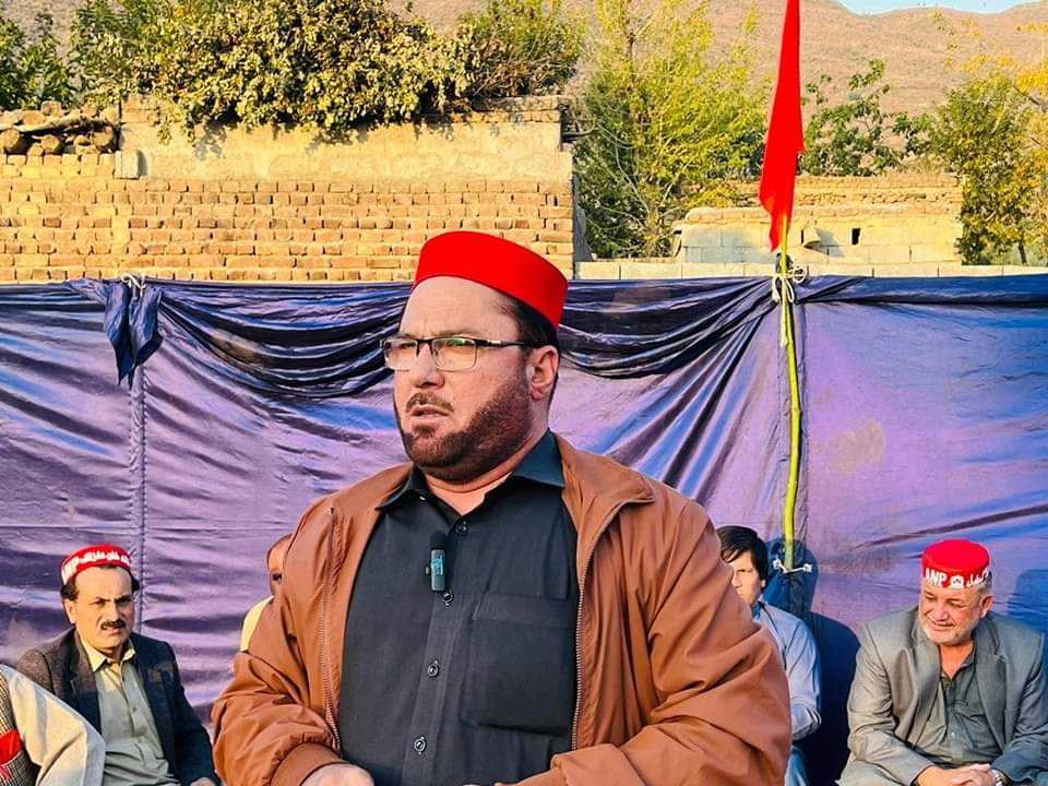 shahbu112's tweet photo. ملاکنڈ دا لالٹین ✌️🚩
ملاکنڈ دا ارشاد مہمند ✌️🚩
ملاکنڈ دا اعجاز خان ✌️🚩
نن پہ درگئی یونین کونسل پیتاو کی دا عوامی نیشنل پارٹی شمولیتی پروگرام 🚩✌️
@AimalWali 
@NazarBuneri https://t.co/zoE8w1yHYW