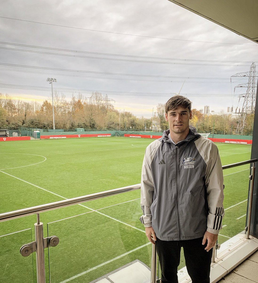 Mattsharman10's tweet photo. Great experience in Wales this week doing the practical component for the FAW/UEFA B License at Dragon Park. 

It has been extremely challenging and one of the hardest things I have done but learnt a lot…few more weeks to go. https://t.co/ktBqQnZxMO