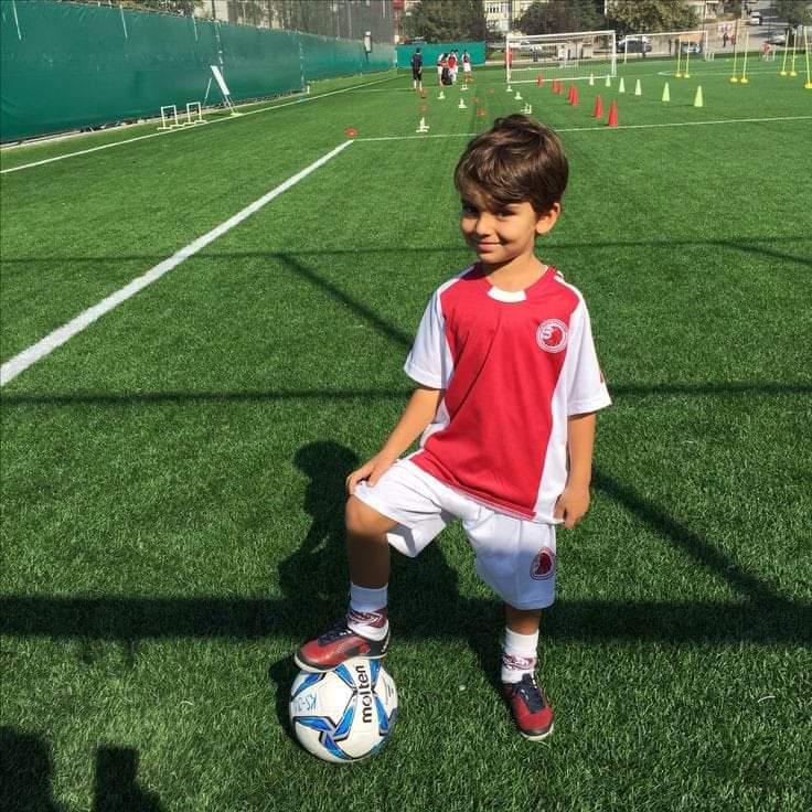 الديت ال احب انزله كمان ست سبع سنين مع ابني