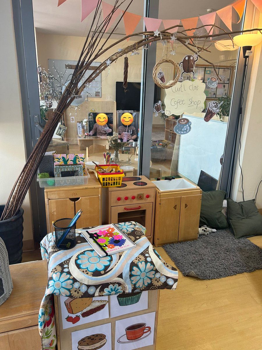 missmitchellECT's tweet photo. Winter has begun in FS2. Today we watched Narnia on stage! Followed by hot chocolate and decorating biscuits. We have a new role play coffee shop and snowflake writing table! ❄️✨ #winter #fs2 #busyatbarsha https://t.co/GBGWUVVB2K