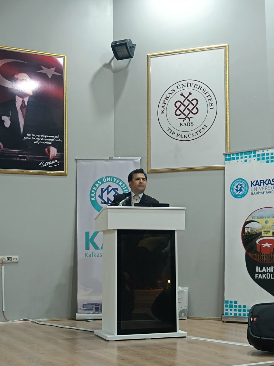 DestekKars's tweet photo. Kars EDEP olarak İlahiyat F. işbirliği ile tıp faK. konferans  salonunda  Prof Dr Sn.Halil AYDINALP'ın 'konuşmacı olarak katıldığı"'Dini Radikalizm "konulu konferans gerçekleştirdik. Prof Dr. Sn Emine ÖZTÜRK'e, Eğitim Bir-Sen Kars Şubesine ve Kars ÖNDER"e 'Teşekkür ederiz. https://t.co/sJx6lK1too