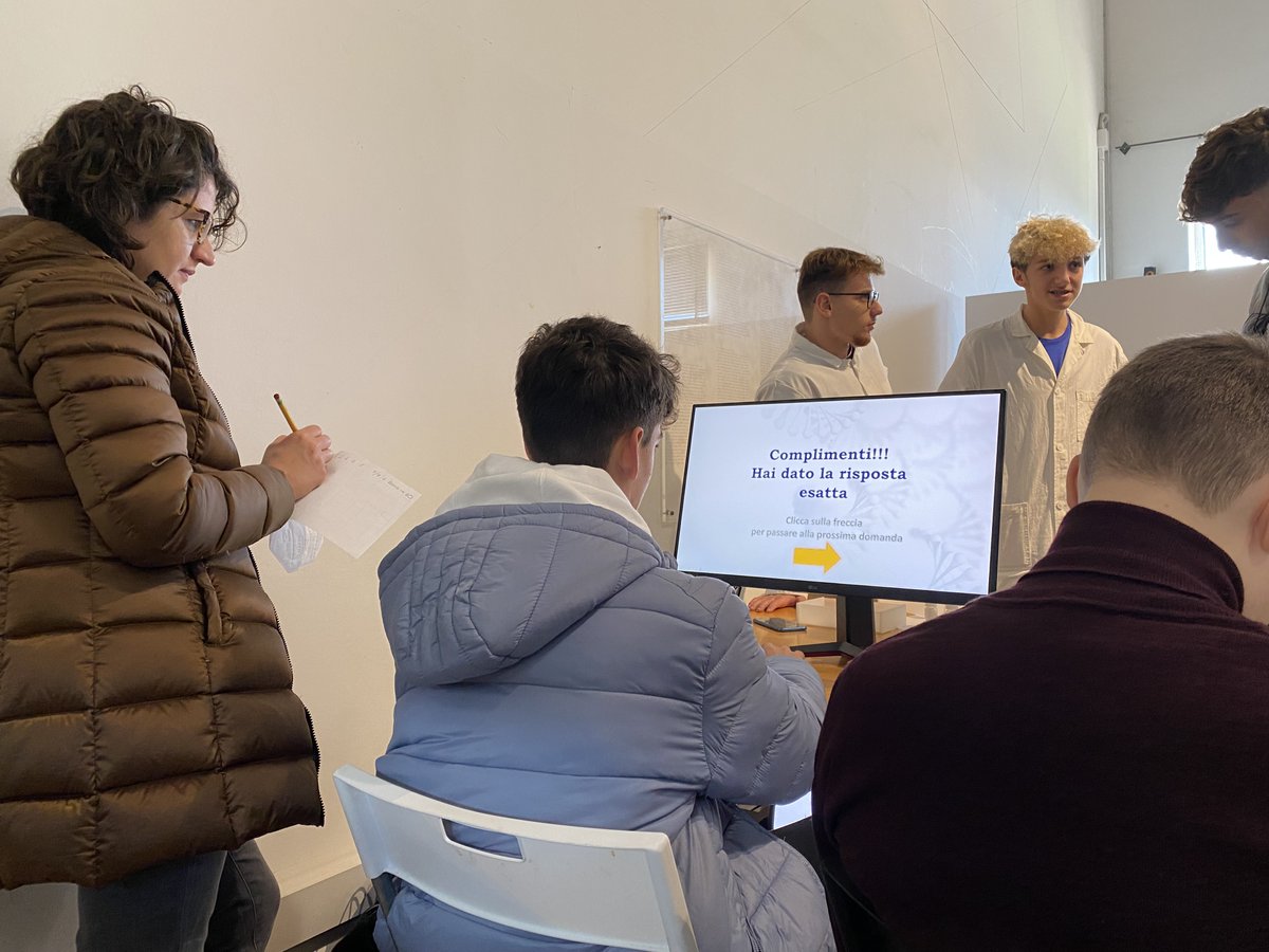 Capacità adattativa delle cellule ad agenti ambientali. Il <a href="/CnrIrea/">CNR-IREA</a> a #Futuro_Remoto con <a href="/CREO_CNR/">CREO</a> - Campania REte Outreach