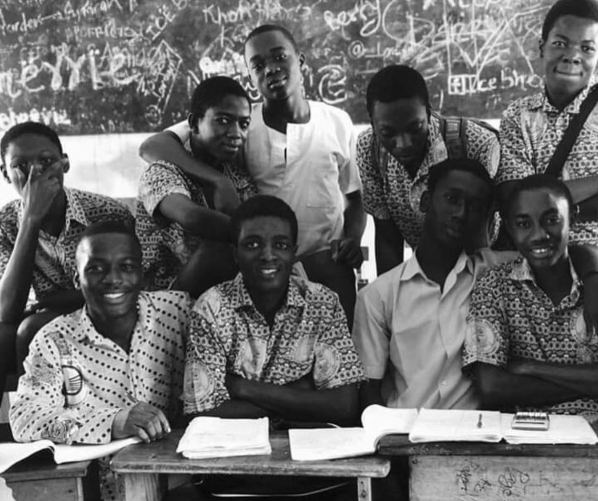 forevereugene's tweet photo. We had every type of human in this class 😂😂 business 2 class err
@thepopeschool
#PojobaThrowbackDay23
#pojo https://t.co/CJKGzGIc4y